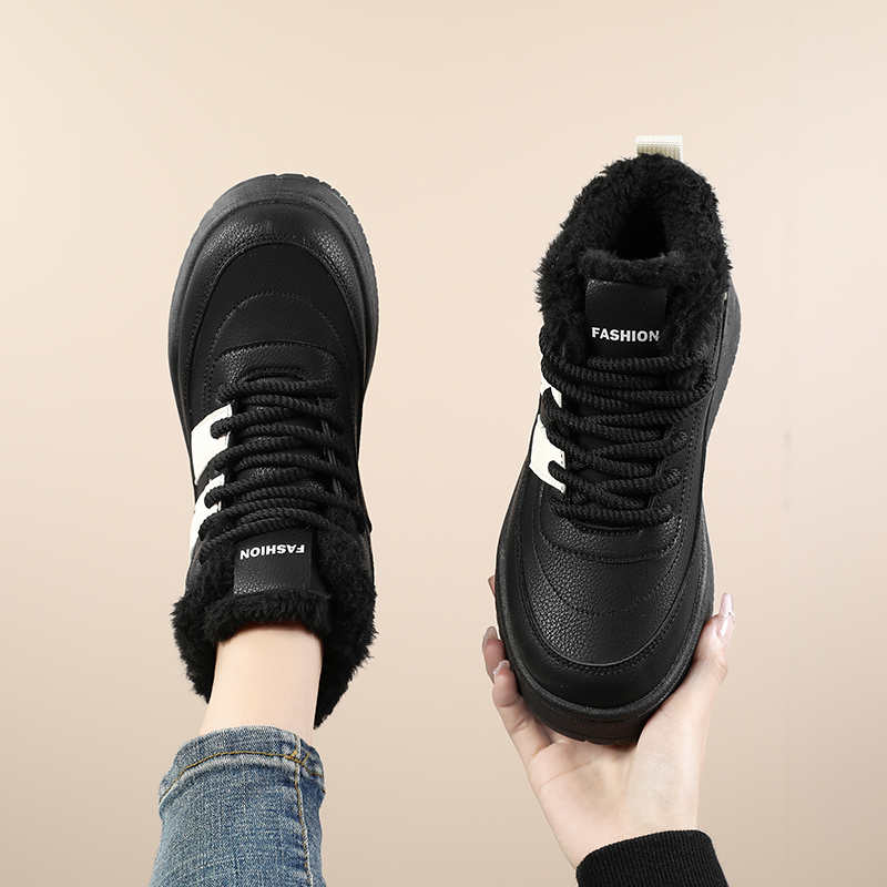 Luxury Lifestyle For Women - Sepatu Sneakers Wanita Mewah Desainer Merah