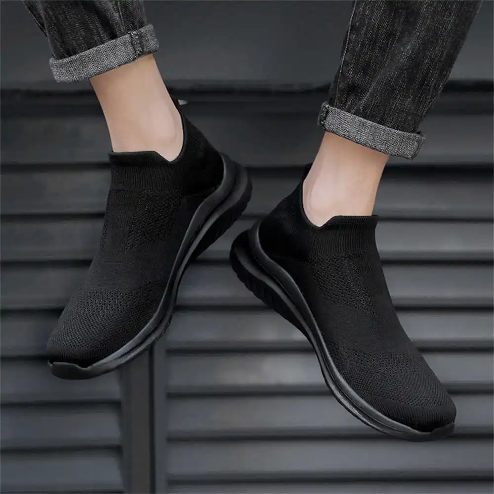 Luxury Lifestyle Team - Sepatu olahraga pria, krem lembut baru
