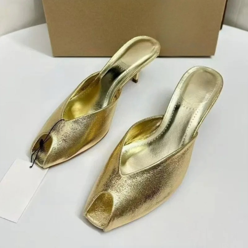 Luxury Lifestyle - Sepatu Pump Wanita Desainer Emas Sandal