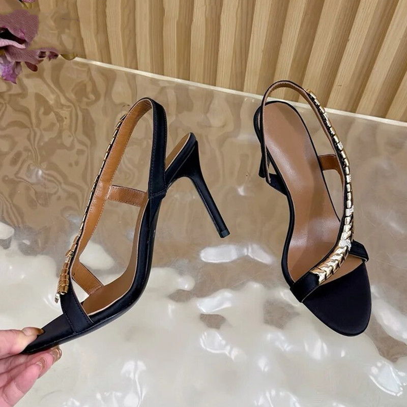 Sandal Gladiator Wanita Satin  - Luxury Lifestyle ulasan dan harga