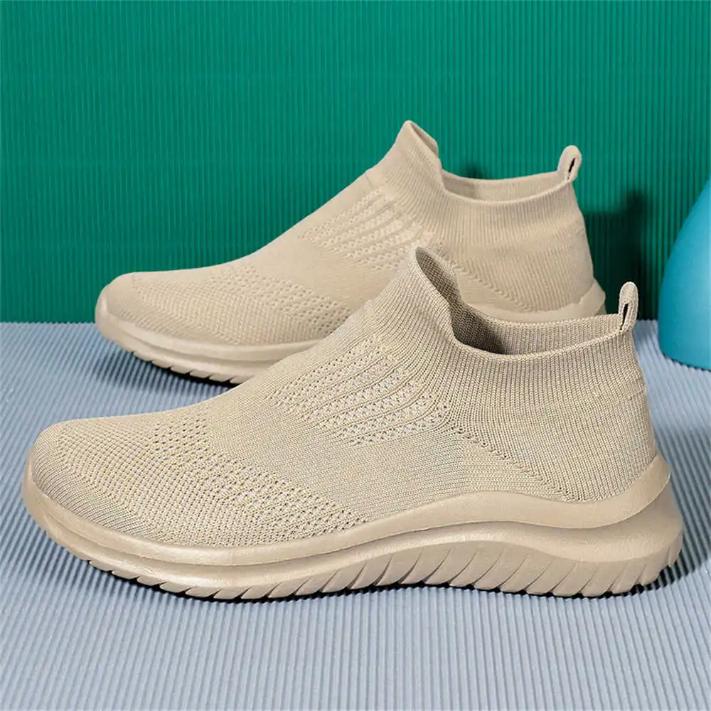 Sepatu olahraga pria, krem lem - Luxury Lifestyle Team ulasan dan harga
